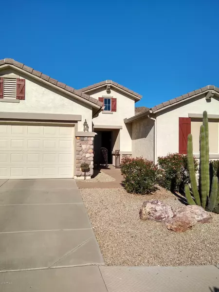 992 W DESERT LILY Drive, San Tan Valley, AZ 85143