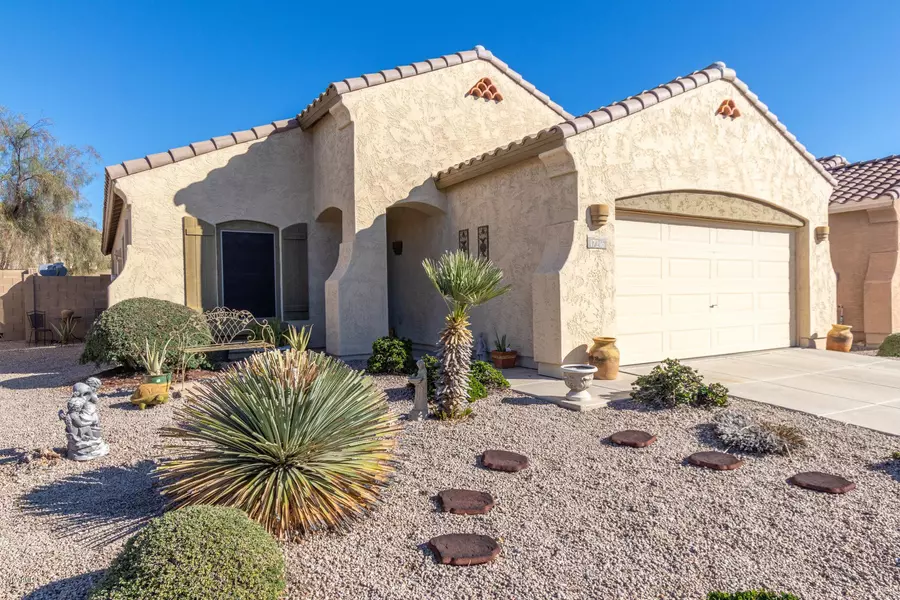 17216 W DESERT Lane, Surprise, AZ 85388