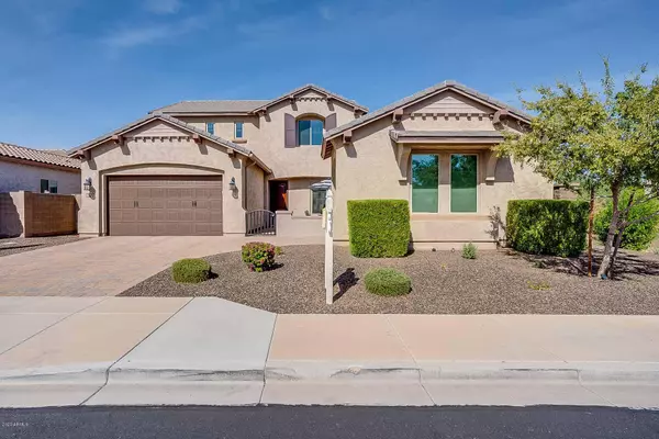 912 E PARKVIEW Drive, Gilbert, AZ 85295