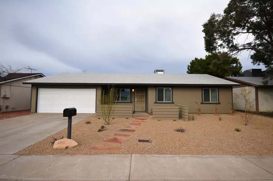 3202 W BLUEFIELD Avenue, Phoenix, AZ 85053