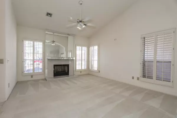 Sun Lakes, AZ 85248,26411 S PINEWOOD Drive