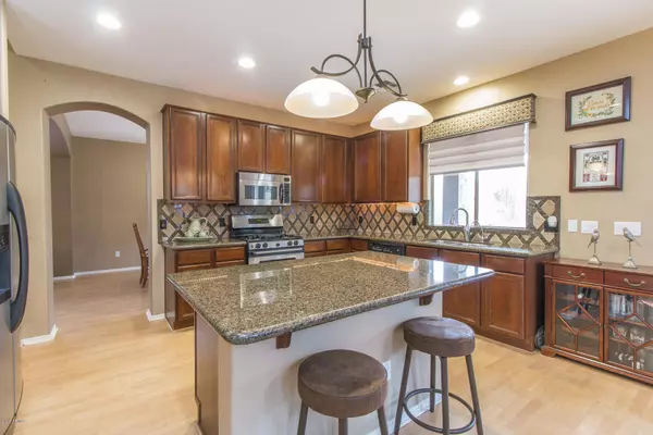 Phoenix, AZ 85083,5910 W BLUE SKY Drive