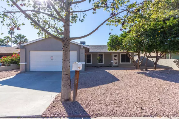 2731 E ASTER Drive, Phoenix, AZ 85032