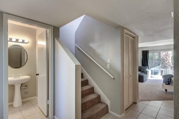 Mesa, AZ 85202,2338 W LINDNER Avenue #4