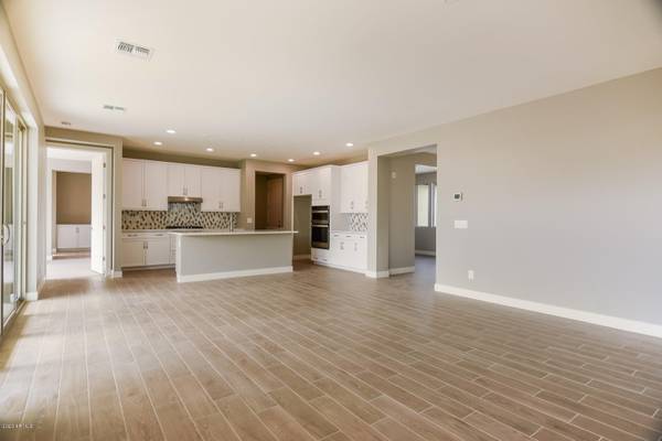 Queen Creek, AZ 85140,1451 W Avenida Del Valle --