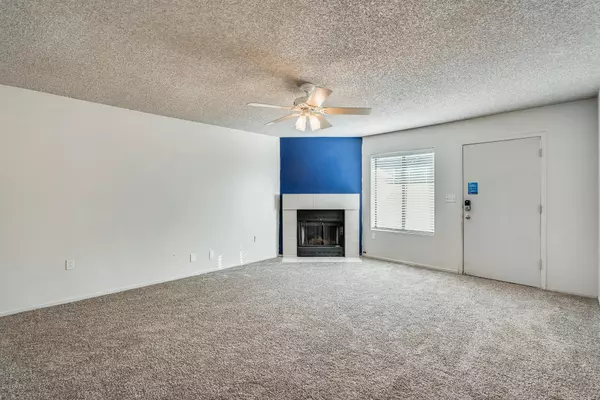 Phoenix, AZ 85032,3001 E GRANDVIEW Road #7