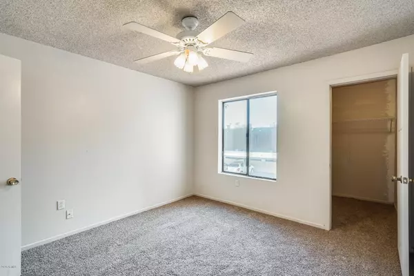 Phoenix, AZ 85032,3001 E GRANDVIEW Road #7