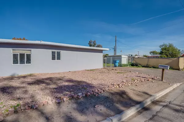 Phoenix, AZ 85009,1637 N 39TH Avenue