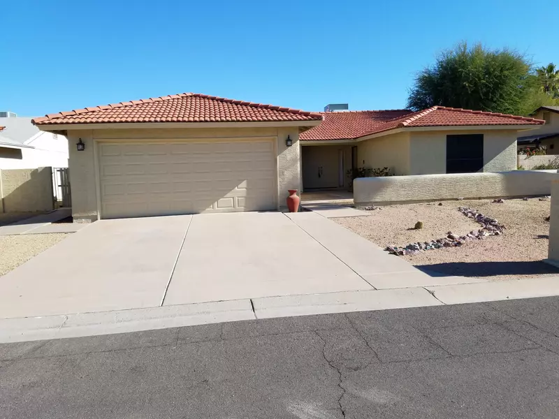 26619 S PEAR TREE Drive S, Sun Lakes, AZ 85248