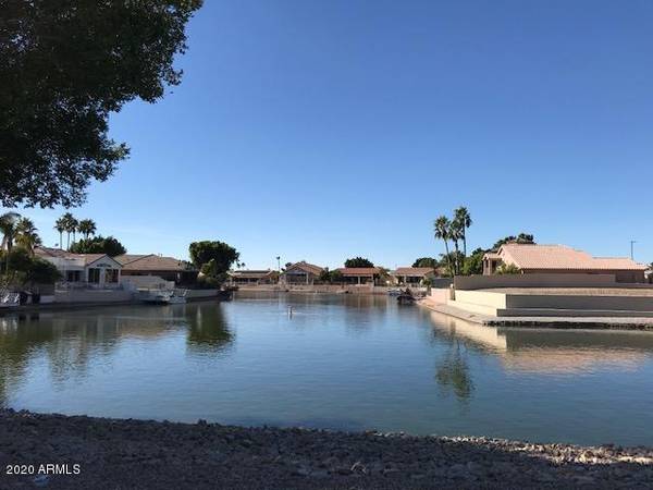 Glendale, AZ 85308,5461 W ARROWHEAD LAKES Drive #31