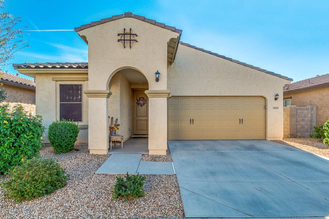 8613 E LOBO Avenue, Mesa, AZ 85209