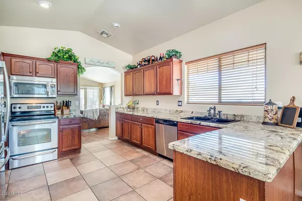 Laveen, AZ 85339,4355 W DARREL Road