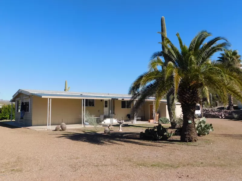 50 E DAISY Court, Queen Valley, AZ 85118