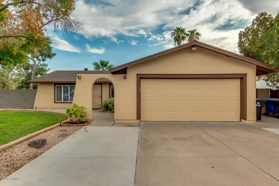 207 E STRAHAN Drive, Tempe, AZ 85283