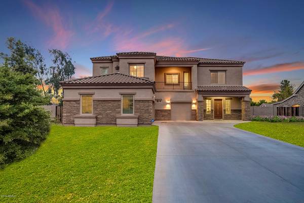 702 E CARVER Road,  Tempe,  AZ 85284