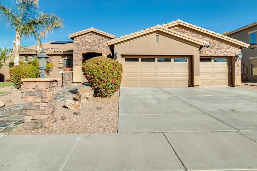 3658 E RAVENSWOOD Drive, Gilbert, AZ 85298