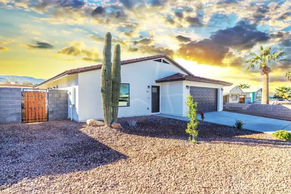 807 W BUIST Avenue, Phoenix, AZ 85041