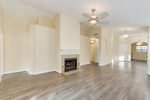 Phoenix, AZ 85032,4613 E CHARLESTON Avenue
