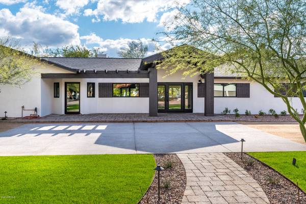 Scottsdale, AZ 85260,8213 E SHARON Drive