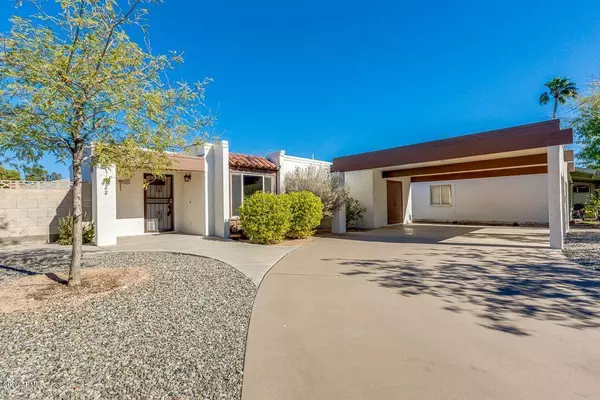 1322 E IVYGLEN Street, Mesa, AZ 85203