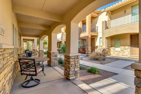 Mesa, AZ 85212,2821 S SKYLINE Drive #150