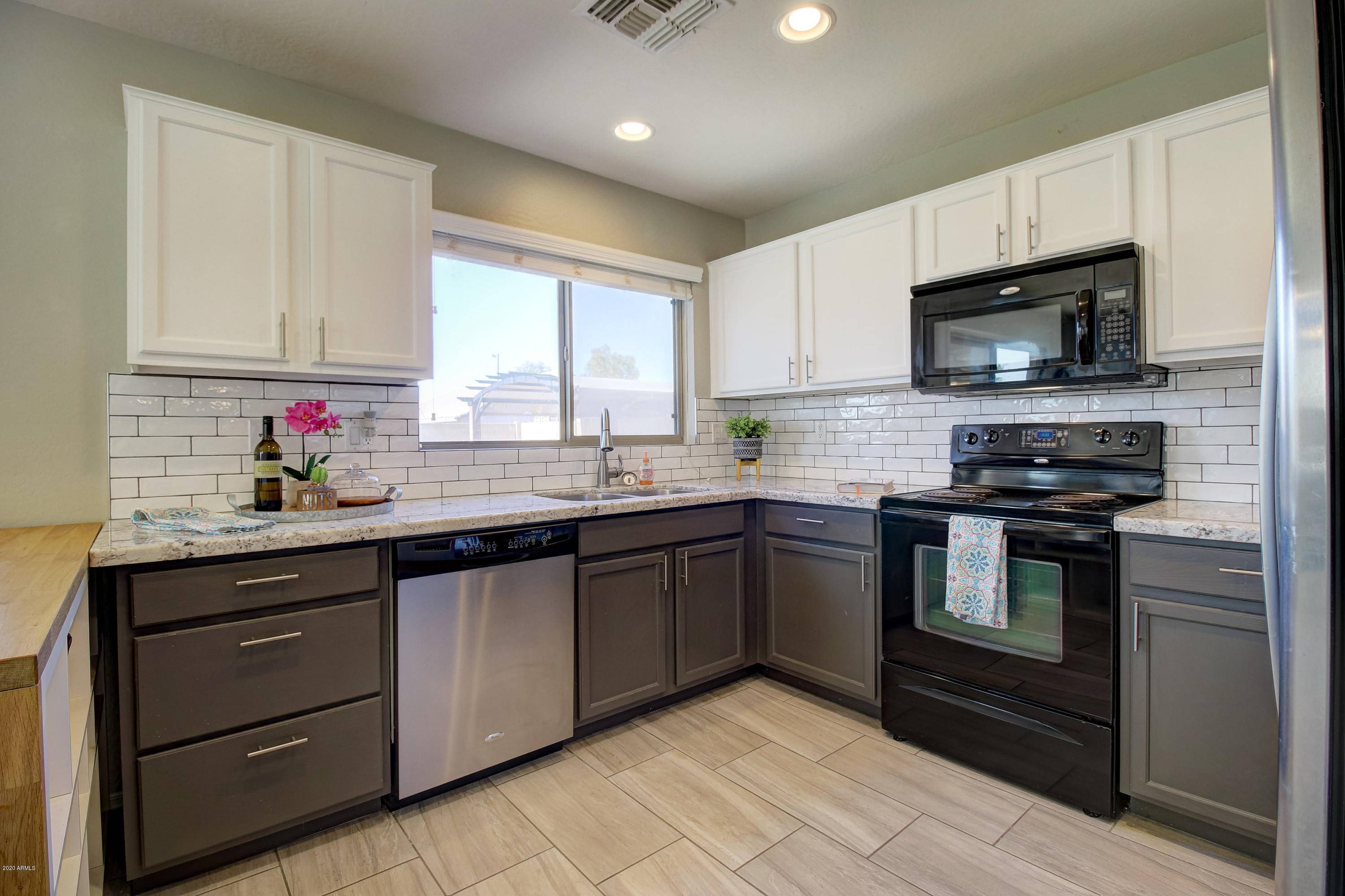 Buckeye, AZ 85326,7204 S 252ND Lane