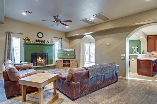 New River, AZ 85087,44310 N 22ND Street