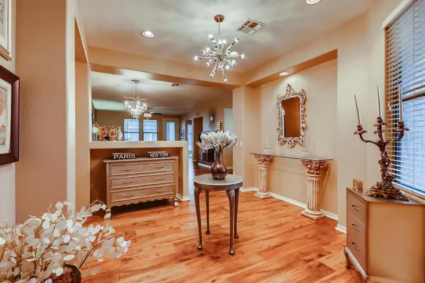 Scottsdale, AZ 85254,15221 N CLUBGATE Drive #2103