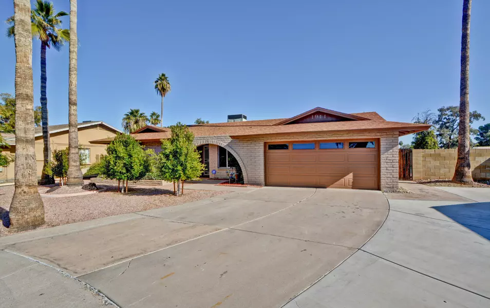 1911 S BEVERLY --, Mesa, AZ 85210