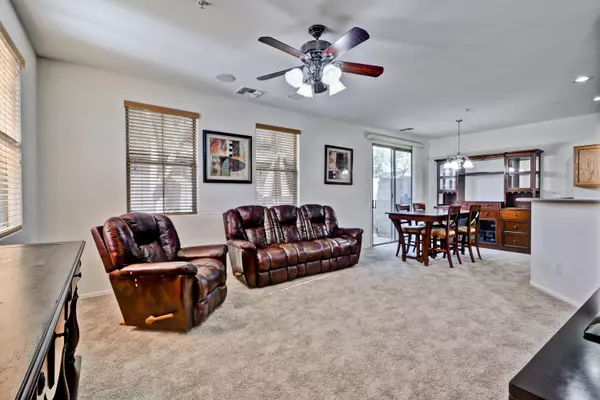 Phoenix, AZ 85043,1432 N 80th Drive
