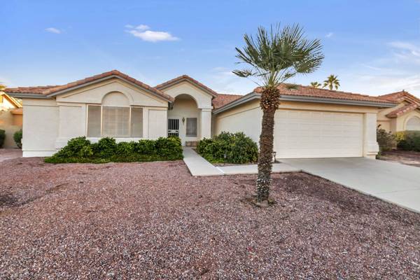 25229 S FLAME TREE Drive, Sun Lakes, AZ 85248