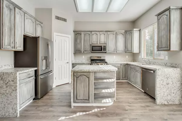 Avondale, AZ 85392,11213 W MONTE VISTA Road