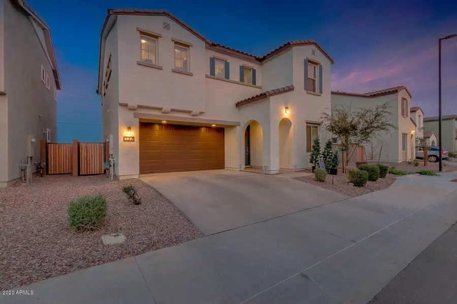 737 N SPARROW Drive, Gilbert, AZ 85234