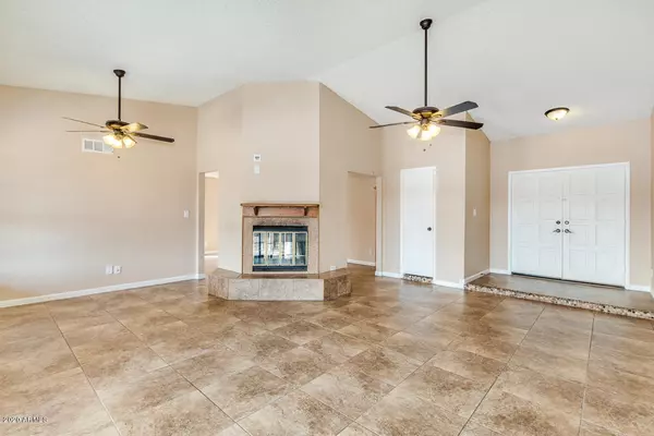 Mesa, AZ 85210,851 W PERALTA Avenue