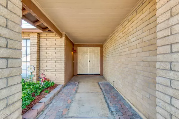 Mesa, AZ 85210,851 W PERALTA Avenue