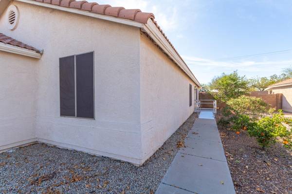 Apache Junction, AZ 85120,1037 W 7TH Avenue