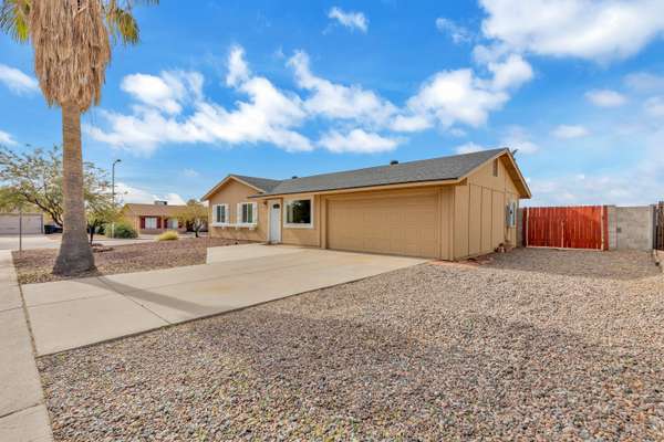 Mesa, AZ 85207,1834 N ESSEX Circle