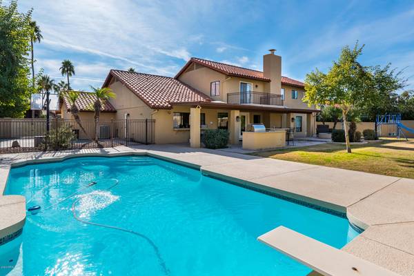 Scottsdale, AZ 85258,9862 E Caron Street