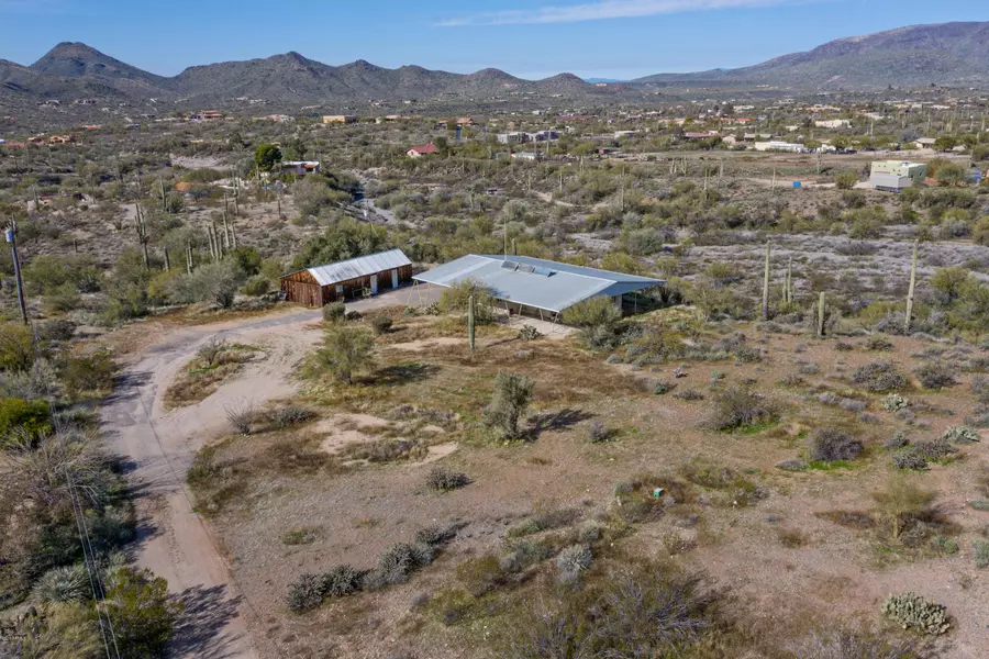 39004 N SCHOOL HOUSE Road, Cave Creek, AZ 85331