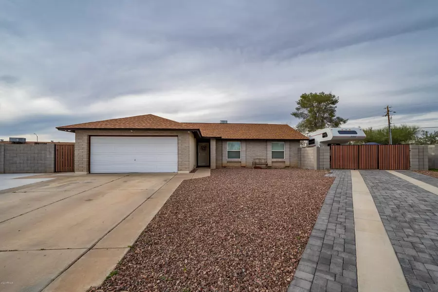 7026 W NORTH Lane, Peoria, AZ 85345