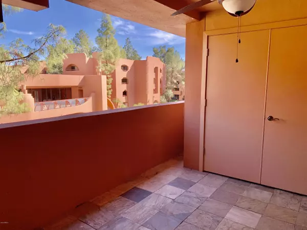 Phoenix, AZ 85032,4303 E CACTUS Road #313