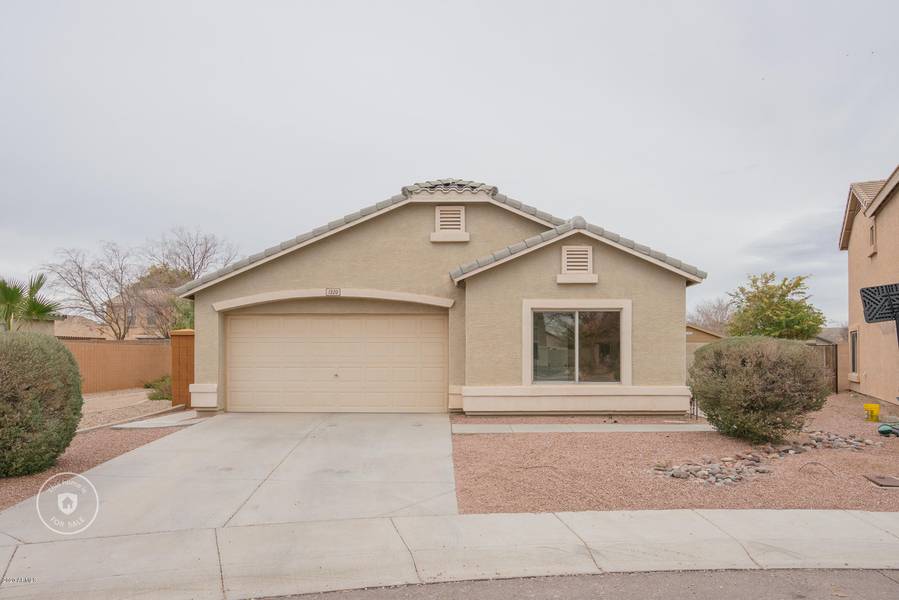 1320 E JULIE Court, San Tan Valley, AZ 85140