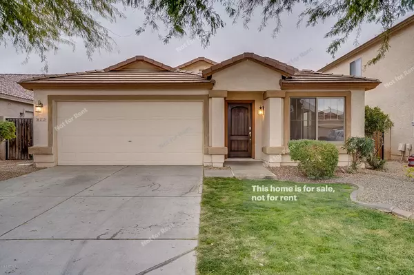 2723 E SILVERSMITH Trail, San Tan Valley, AZ 85143