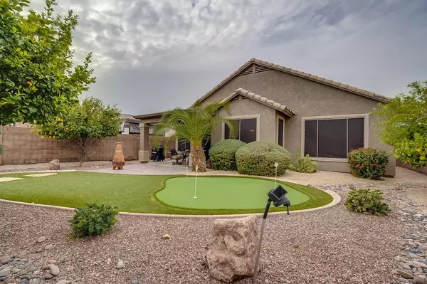 29727 N LITTLE LEAF Drive, San Tan Valley, AZ 85143
