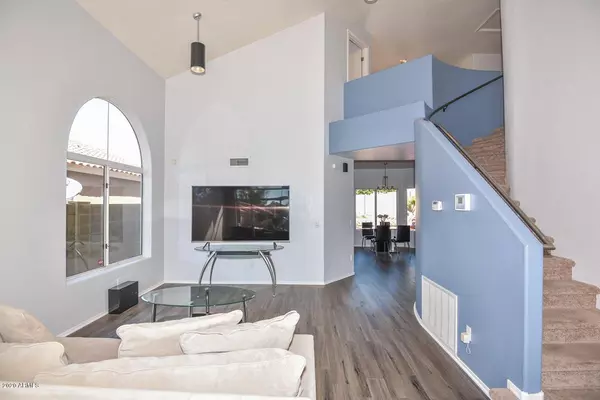 Phoenix, AZ 85022,1322 E MURIEL Drive
