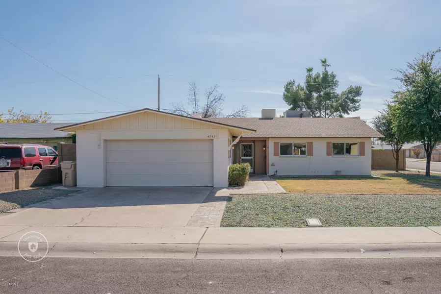 4541 W CLAREMONT Street, Glendale, AZ 85301