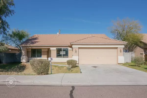 2724 E PARADISE Lane, Phoenix, AZ 85032