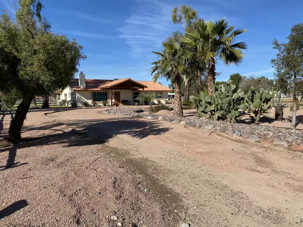 Waddell, AZ 85355,7102 N 175th Avenue