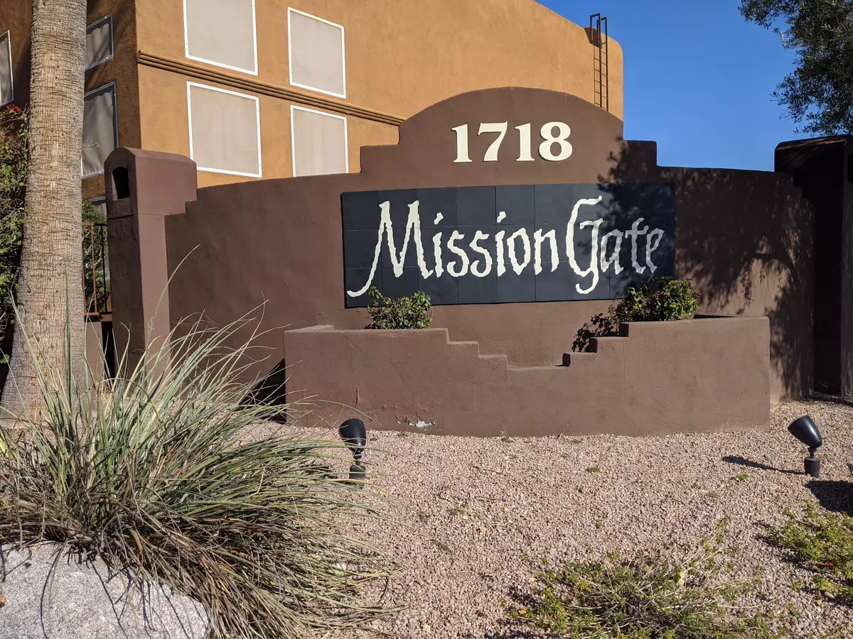 Phoenix, AZ 85015,1718 W COLTER Street #147