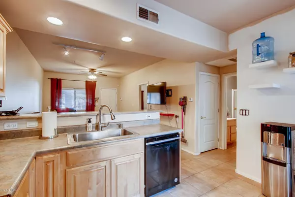 Tempe, AZ 85281,510 W UNIVERSITY Drive #106